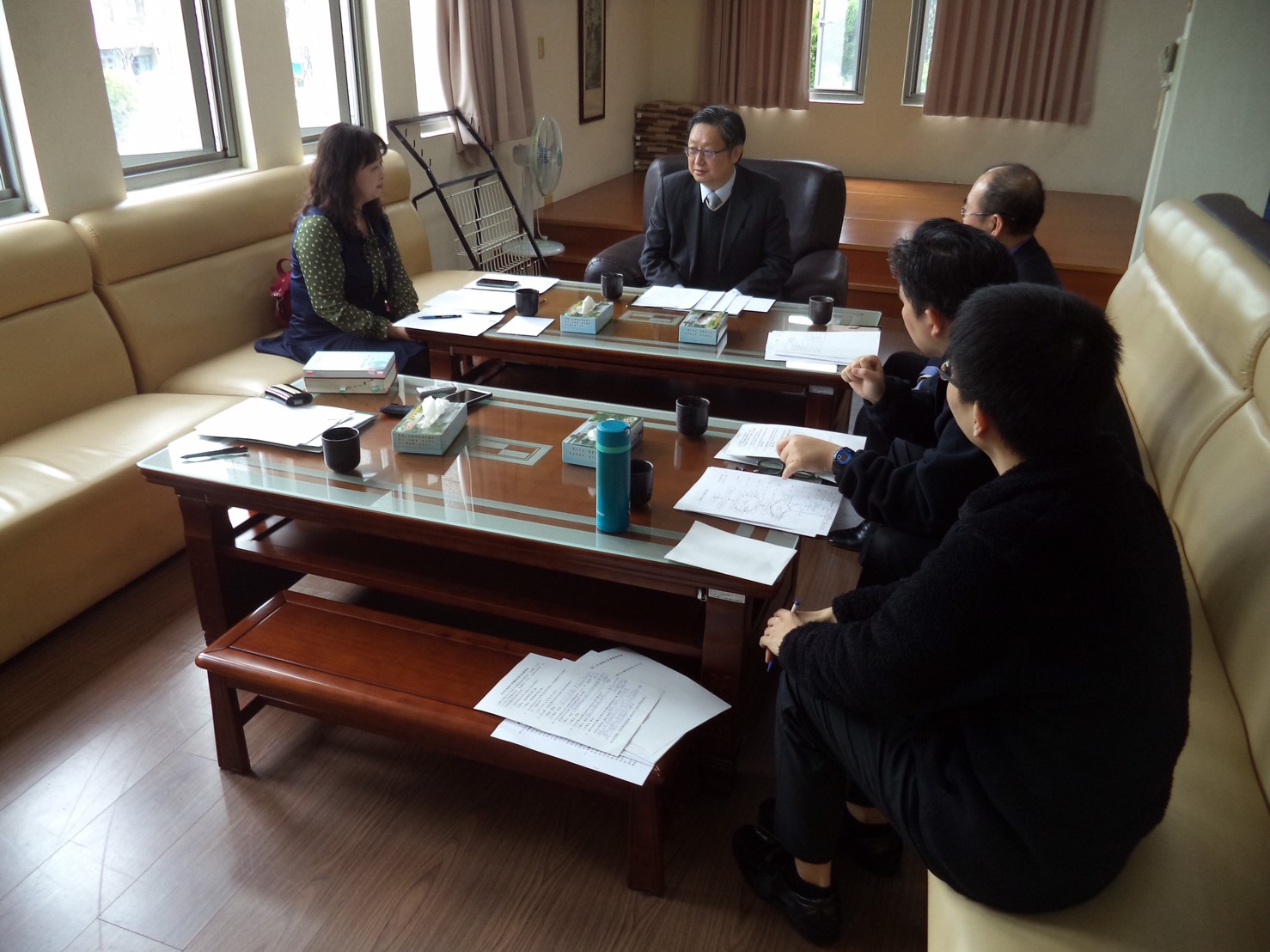 109年2月20日與行政執行署陳盈錦副署長等人舉行行政執行官業務座談會