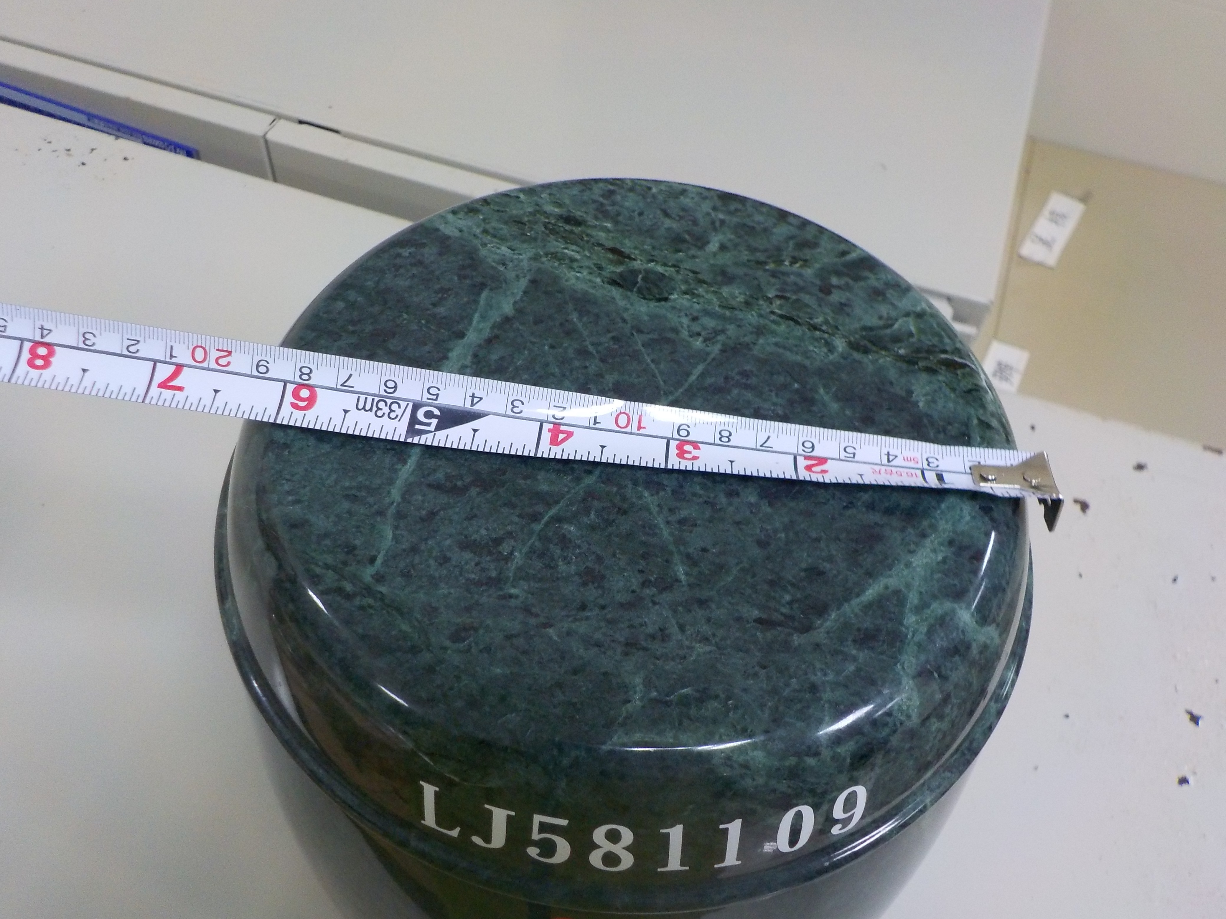宜蘭分署109年12月1日破天荒將拍賣40個骨灰罐