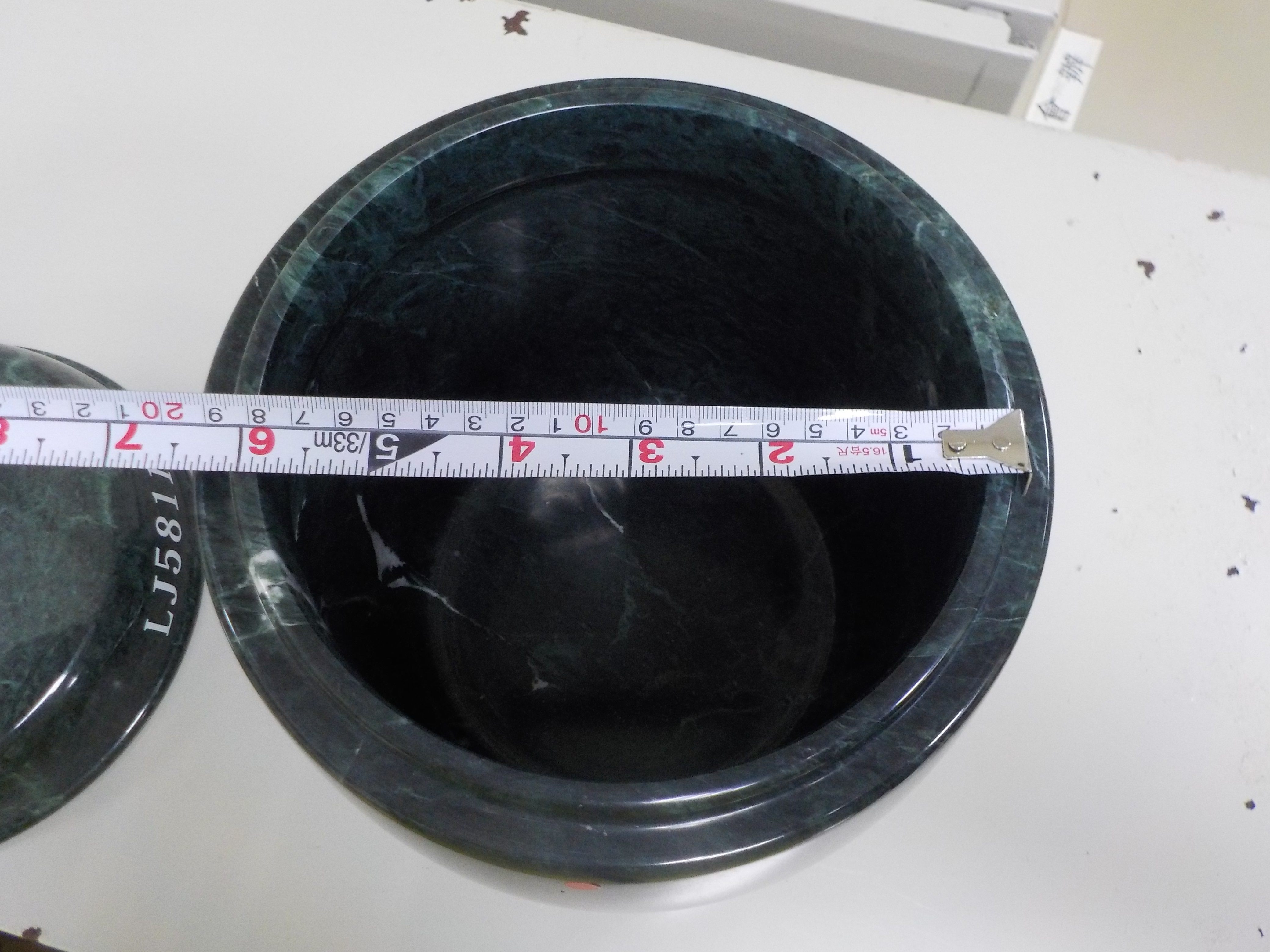 宜蘭分署109年12月1日破天荒將拍賣40個骨灰罐