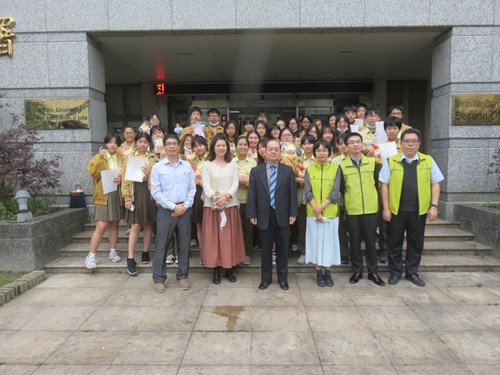 本分署與羅東高中法邏思社團師生大合照