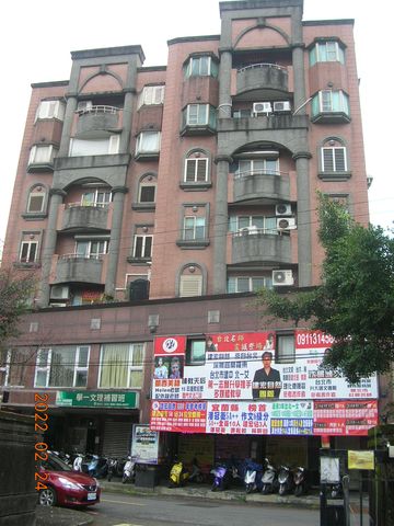 羅東樹人路學區宅拍賣2