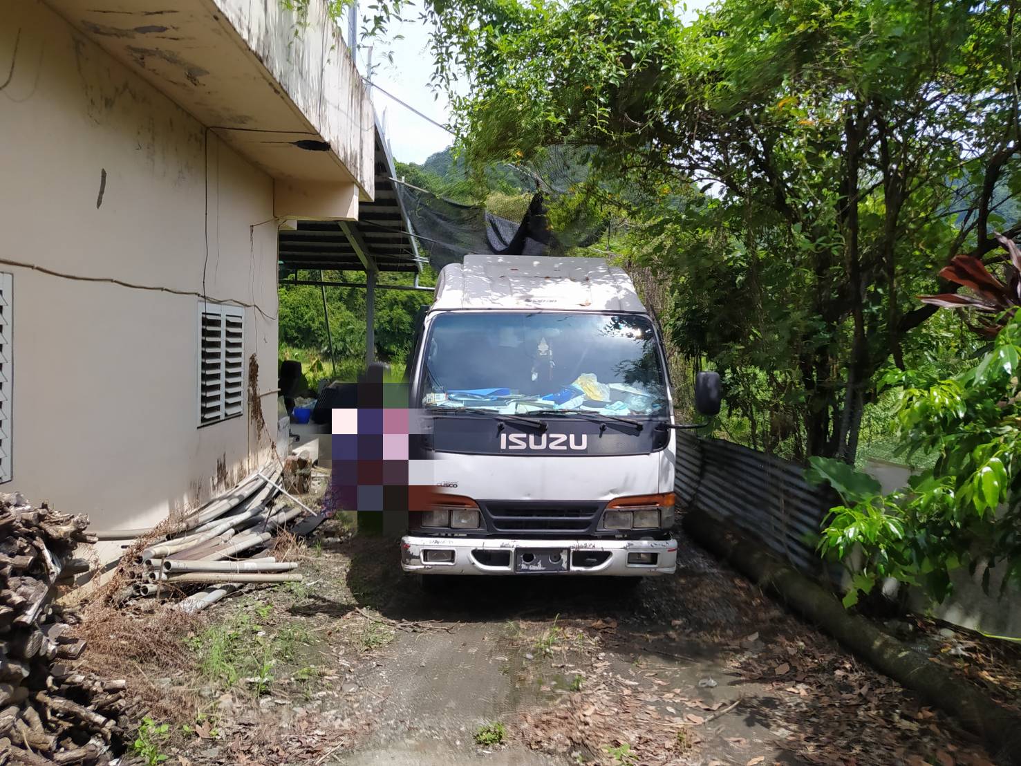 112.08.24員山扣車,有馬賽克4