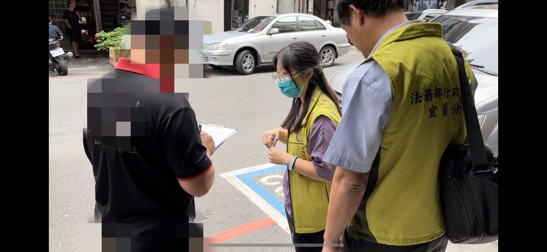 12_1013義二路謝先生的車