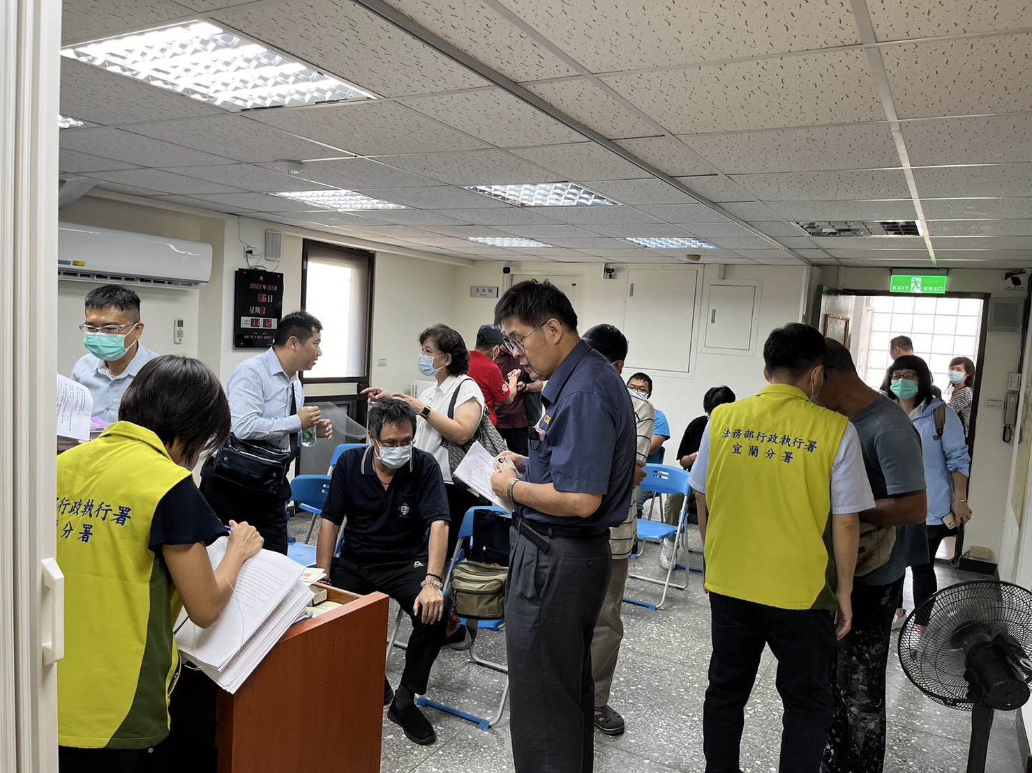 02_112.11.6基隆辦公室拍賣會現場