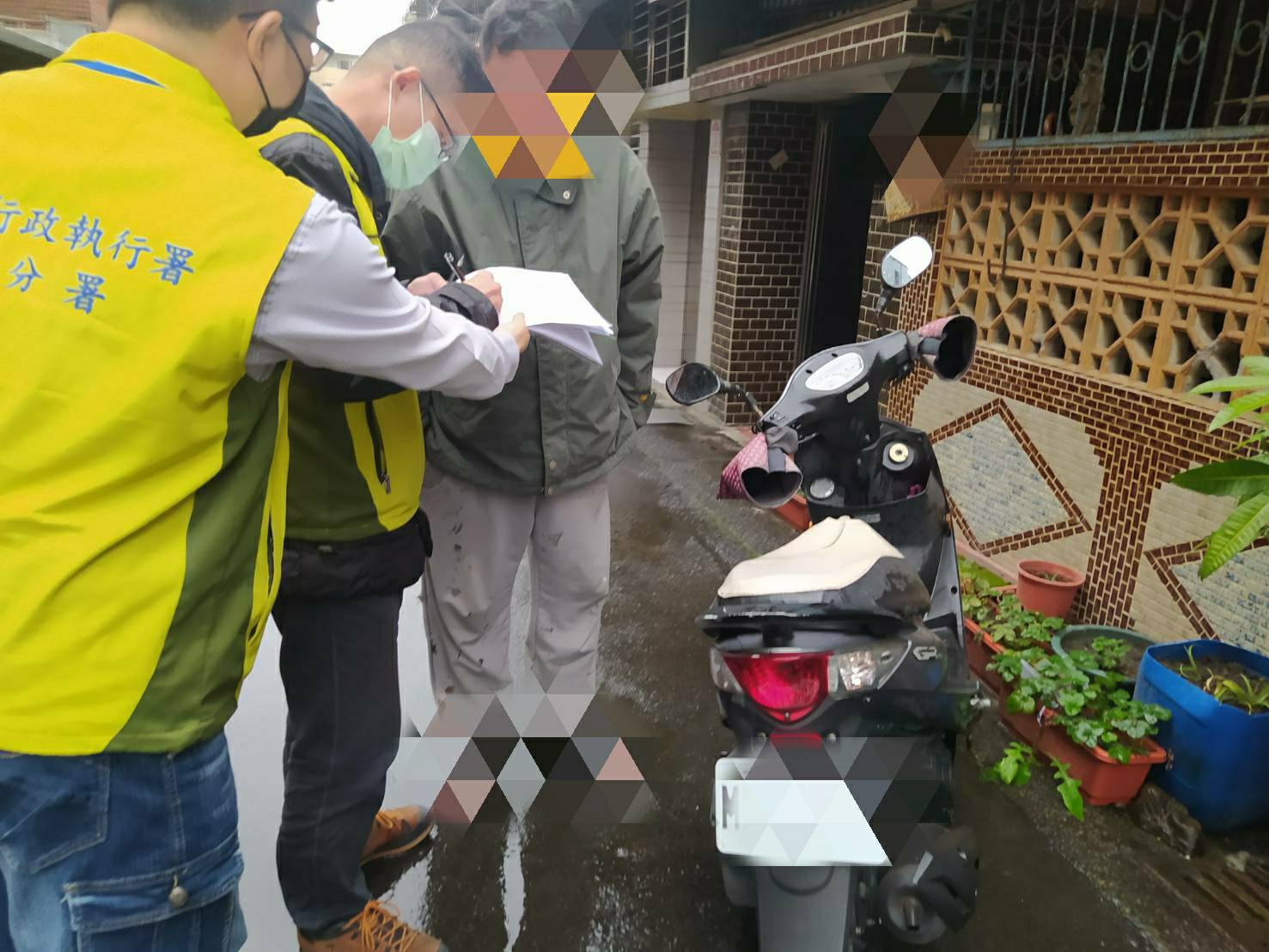 宜蘭分署113116上午查封不繳拒絕酒測罰鍰黃男機車照片 (2)