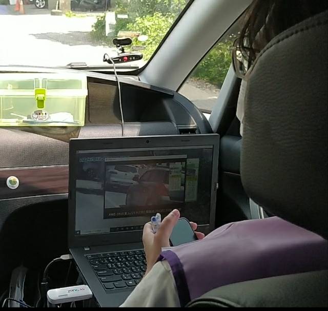 車牌辨識系統追車畫面 (2)