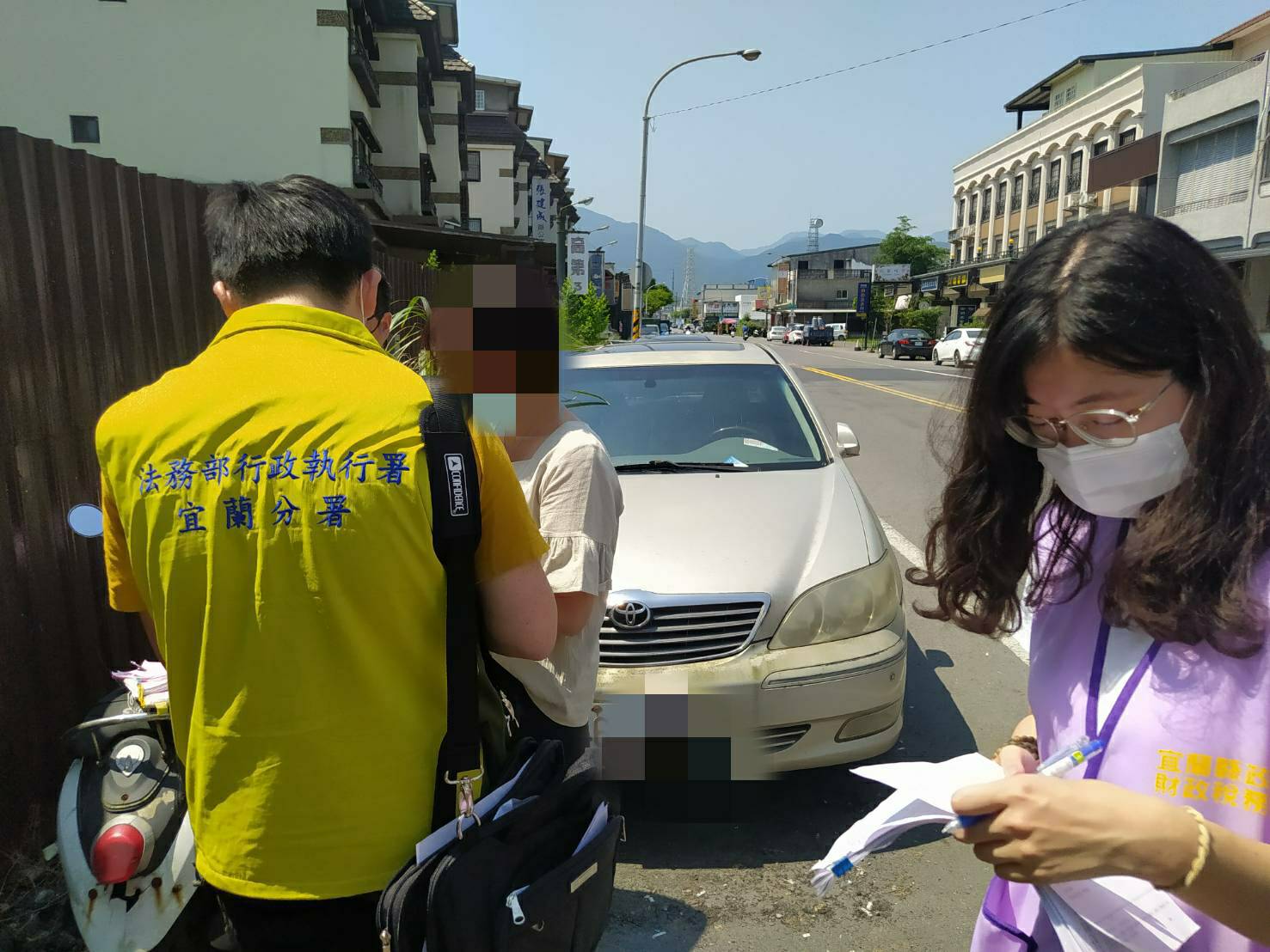 另一位林男馬自達車輛查封畫面