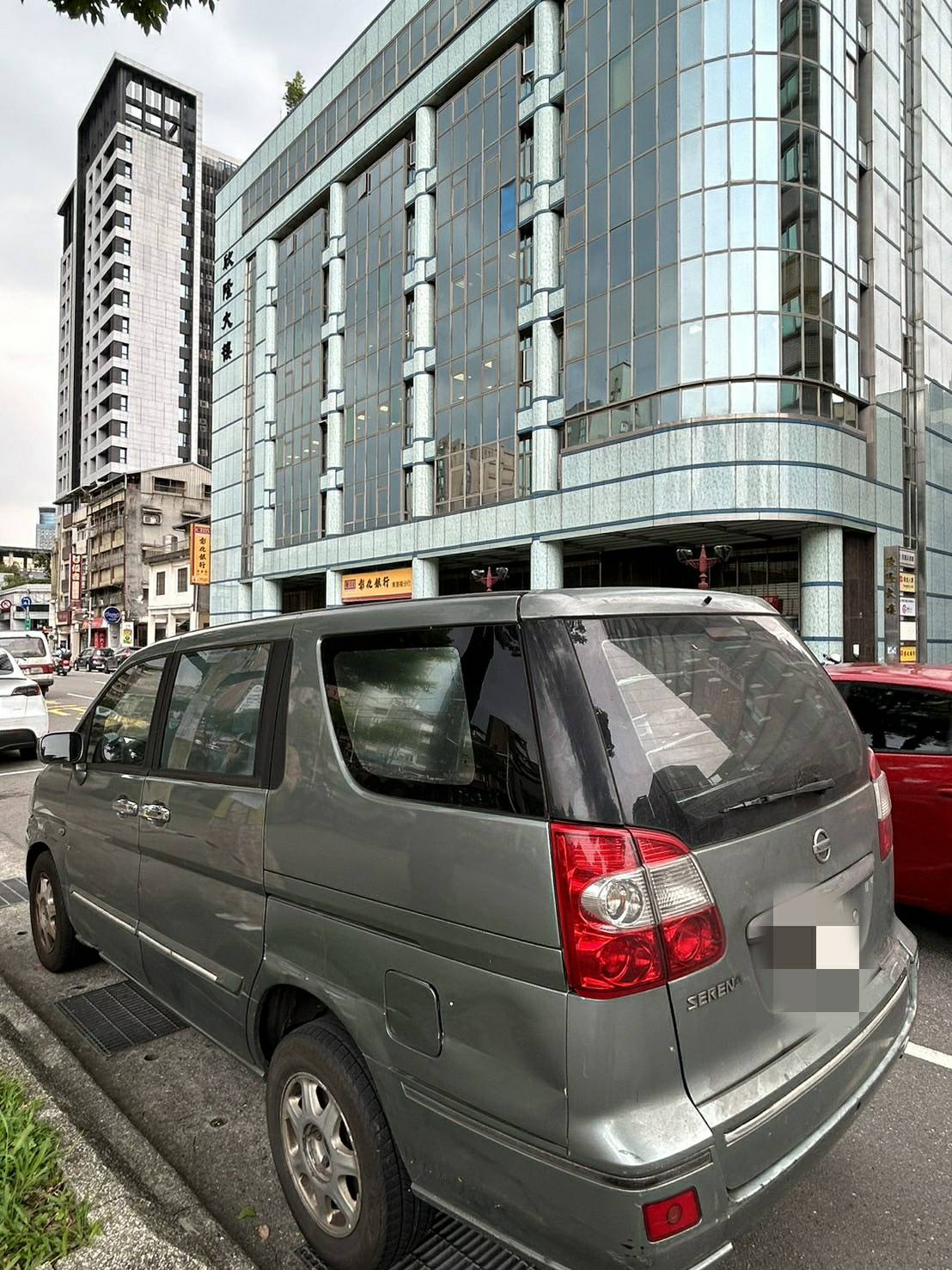基隆女開車上高速公路「337次」不繳通行費 宜蘭分署「智慧扣車」查封立馬繳款 (4)