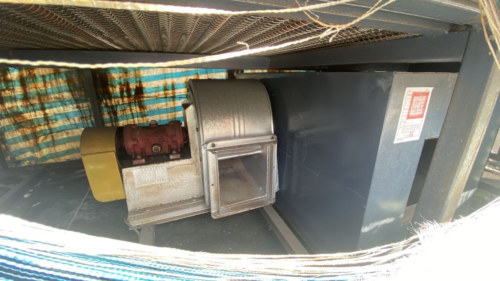 08_宜蘭分署1131111上午11時於基隆地區拍賣毒品走私罰鍰義務人茶葉烘乾機畫面（拍賣地點：基隆市中正區東海街8之2號東岸儀檢站）