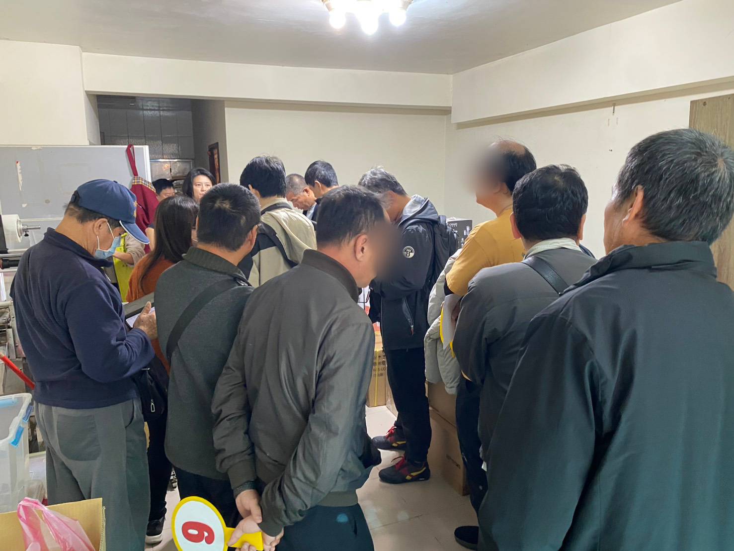 114.12.1拍賣BMW、家電照片2-32780