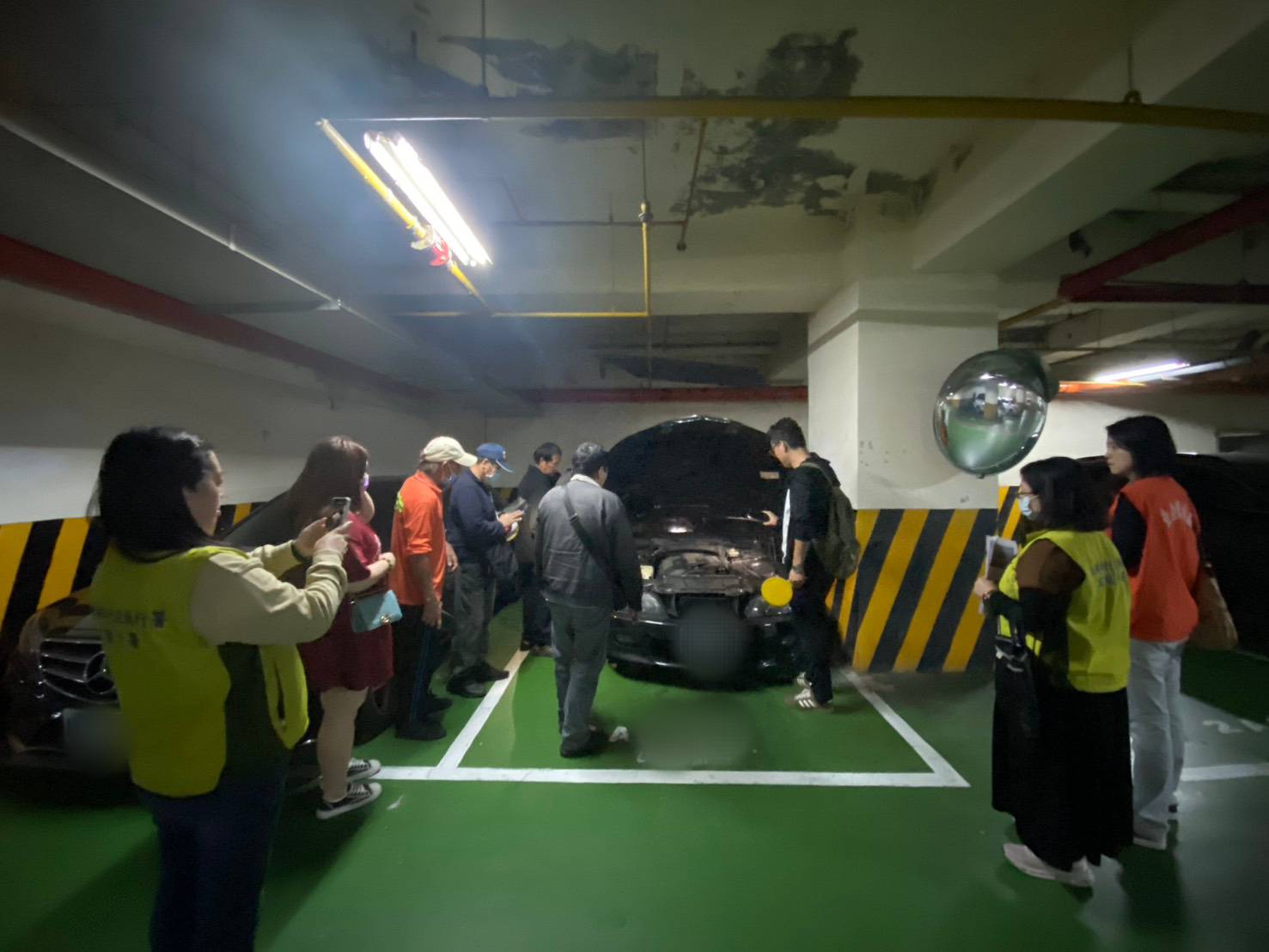 114.12.1拍賣BMW照片4-32937