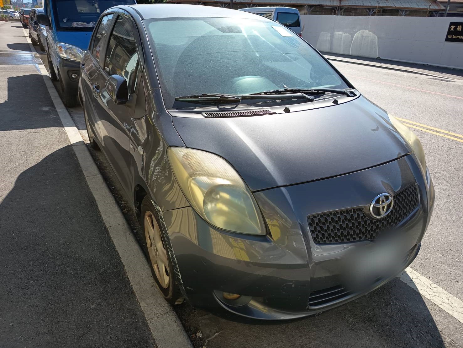 115.2.3拍賣：灰色小鴨車輛照片