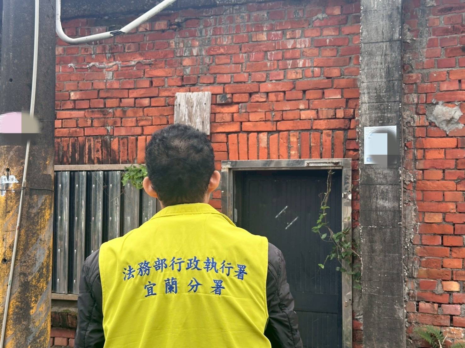 53957.jpg蘇澳臨海紅磚屋照片1