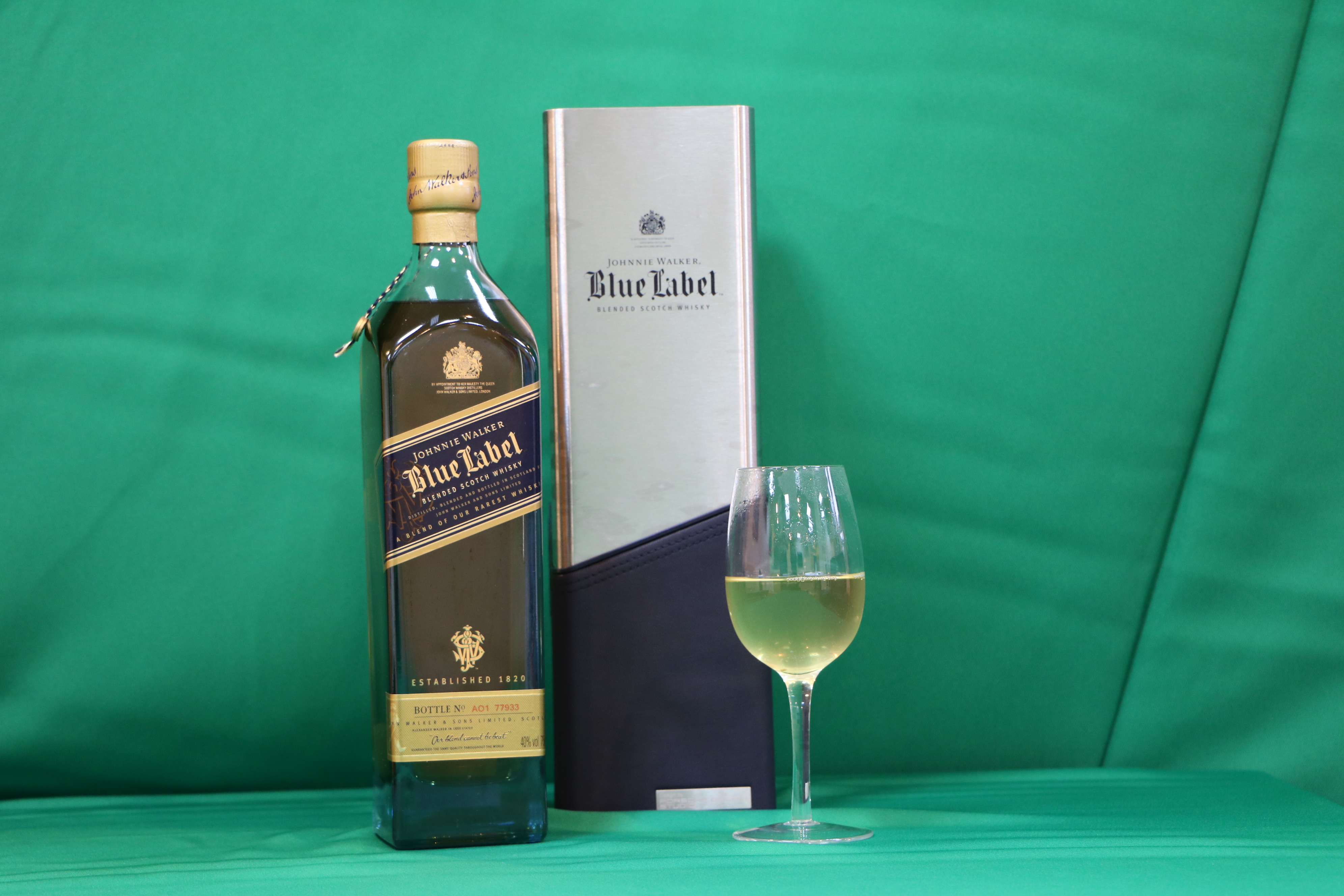 Blue Label藍標Johnnie Walker寶時捷設計特別版